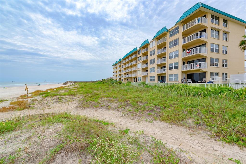 4799 South Atlantic Avenue, Unit 3030 Ponce Inlet, FL 32127 - Photo 25 of 26 a view of a large building