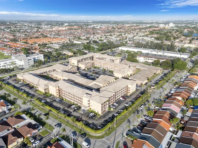 $265,000 | 8851 Northwest 119th Street, Unit 4304, Hialeah Gardens, FL 33018