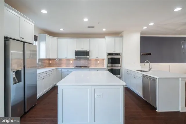 $2,595 | 27127 Hickory Lane, Langhorne, PA 19047