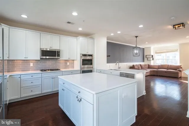 $2,595 | 27127 Hickory Lane, Langhorne, PA 19047