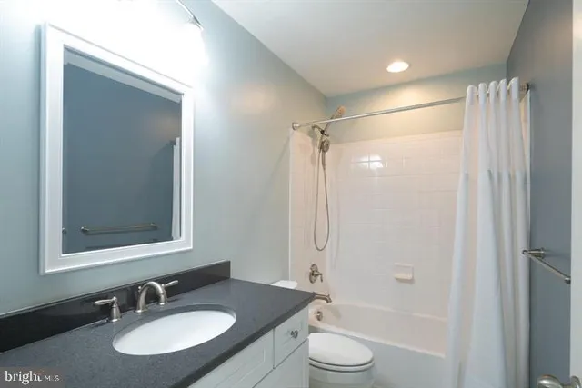 $2,595 | 27127 Hickory Lane, Langhorne, PA 19047