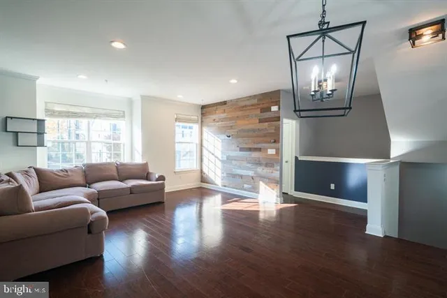 $2,595 | 27127 Hickory Lane, Langhorne, PA 19047