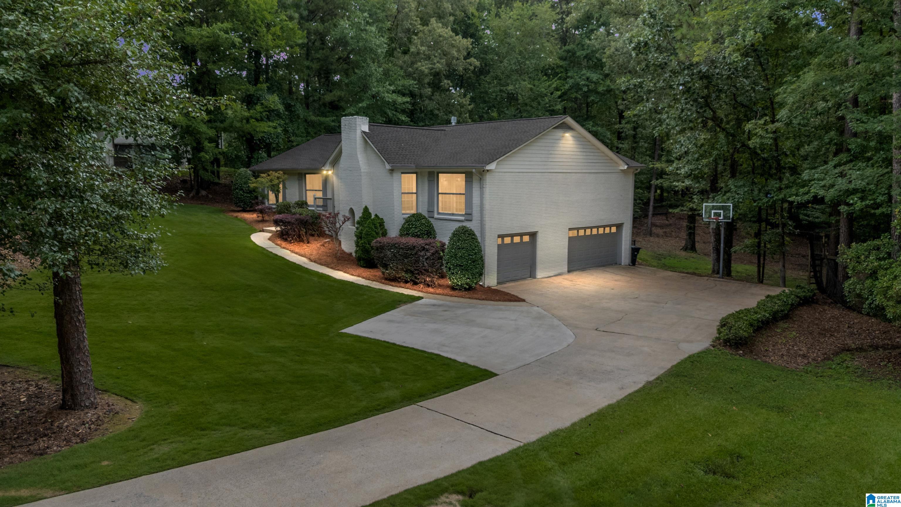 499 New Hope Mountain Road Pelham, AL 35124 - Photo 2 of 62