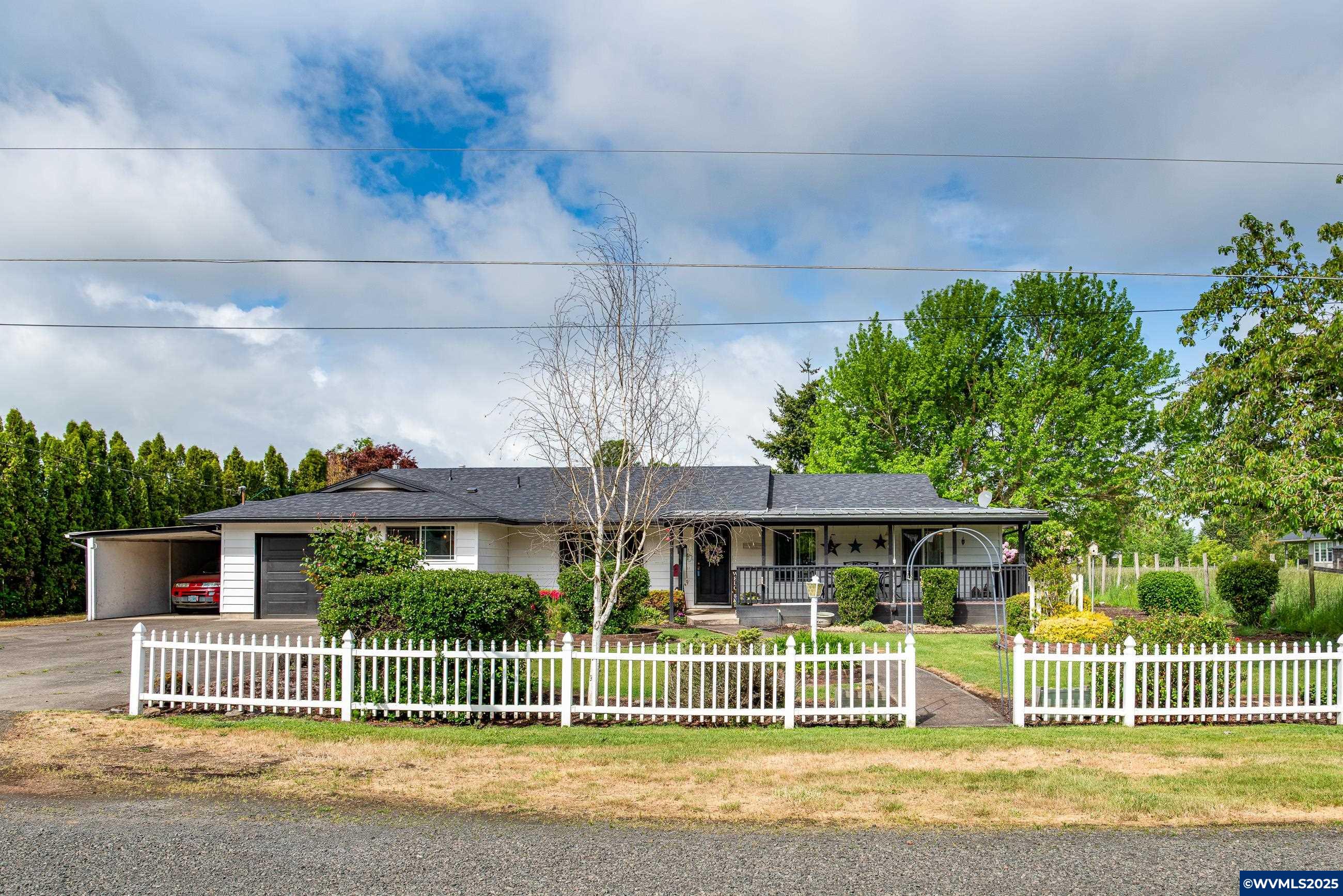 33510 Millview Way Lebanon, OR 97355 - Photo 1 of 36 Gallery Image 1