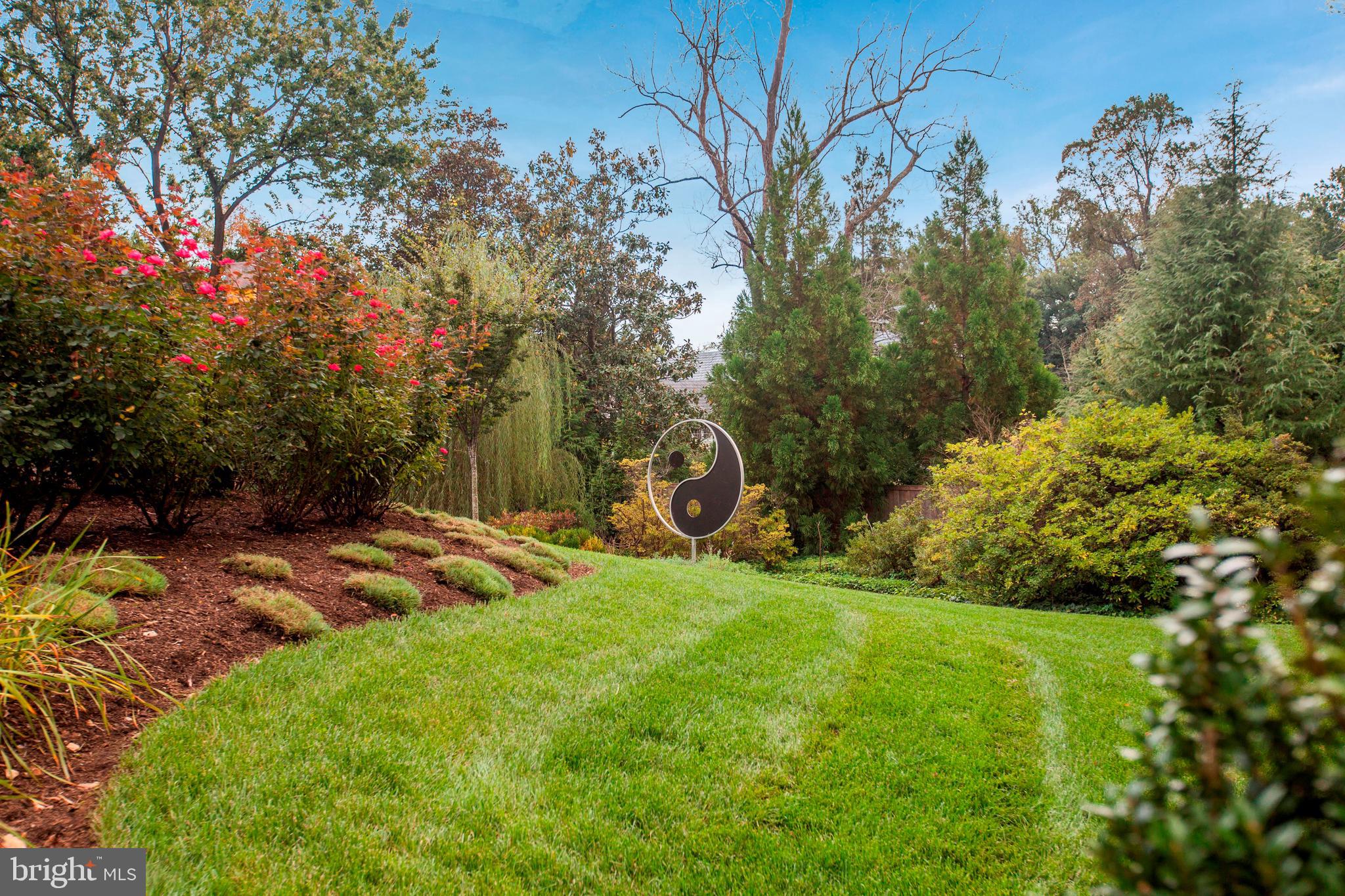 7124 Fairfax Road Bethesda, MD 20814 - Photo 49 of 50 Grounds