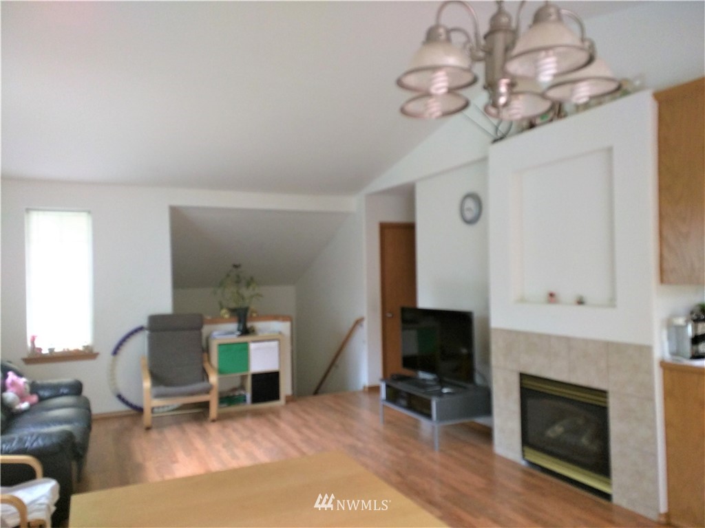 11126 Southeast 168th Street Renton, WA 98055 - Photo 3 of 14