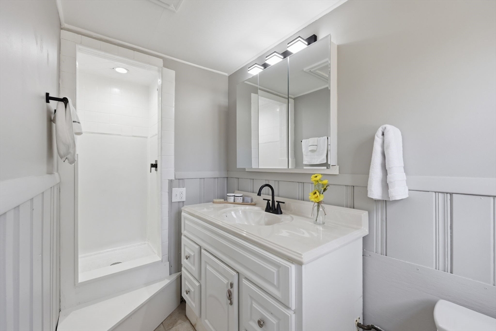 118 Surrey Road Springfield, MA 01118 - Photo 17 of 31