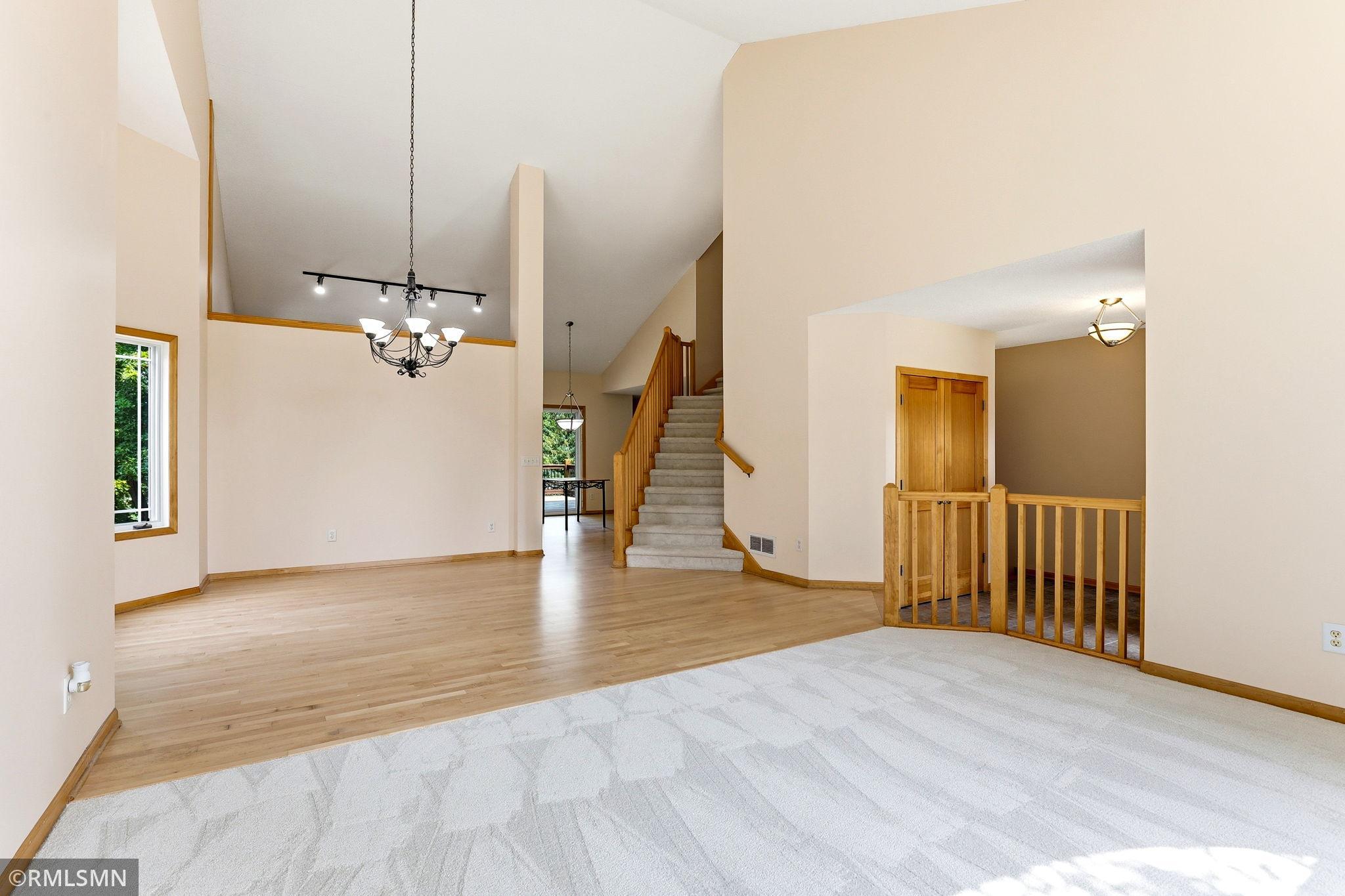 6911 Cambridge Road Shakopee, MN 55379 - Photo 10 of 56 Gallery Image 10