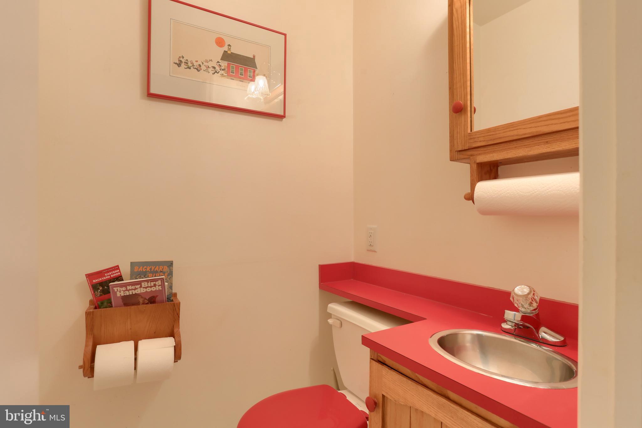 280 Nye Road Hershey, PA 17033 - Photo 23 of 50 Half bath off the kitchen.