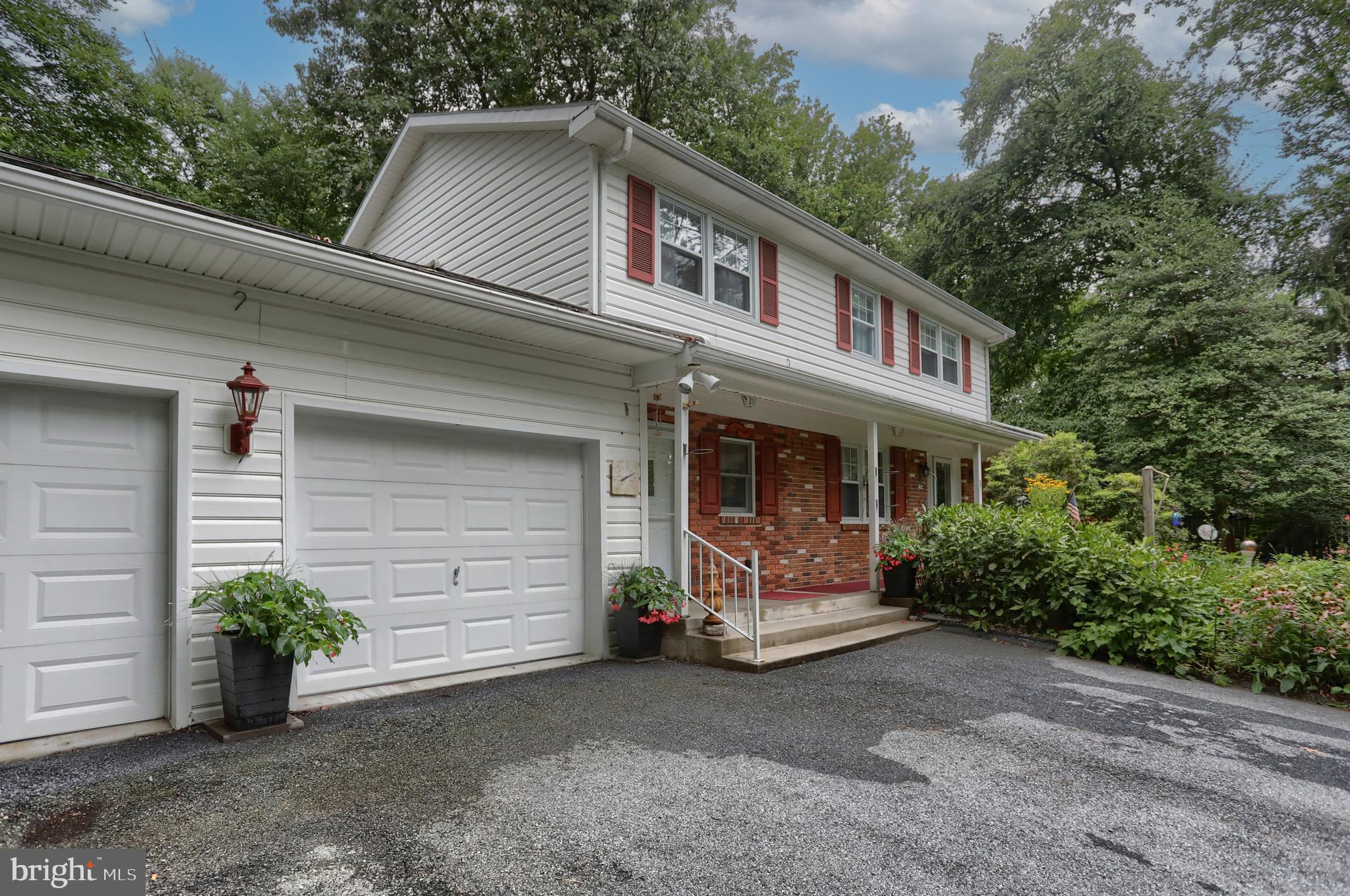 280 Nye Road Hershey, PA 17033 - Photo 3 of 50