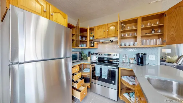 $589,900 | 28 West Broadmoor Drive, Littleton, CO 80120