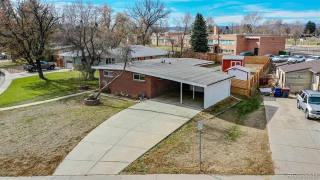 $589,900 | 28 West Broadmoor Drive, Littleton, CO 80120