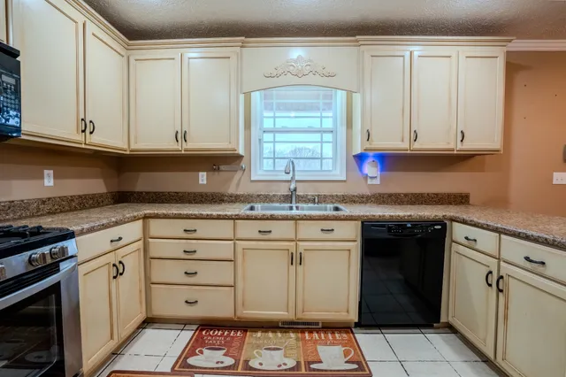 200 Boyd Road, Adamsville, TN 38310