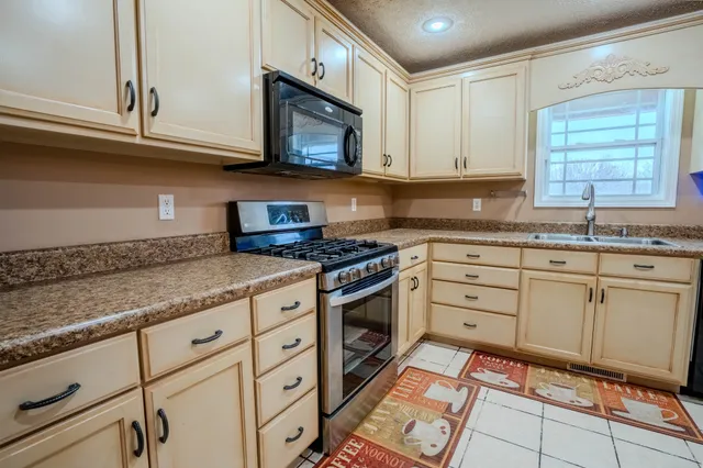 200 Boyd Road, Adamsville, TN 38310