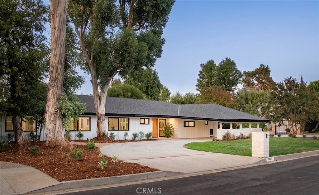 17601 McCormick Street Encino, CA 91316 - Photo 2 of 35