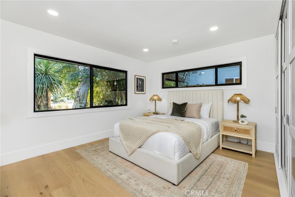 17601 McCormick Street Encino, CA 91316 - Photo 22 of 35