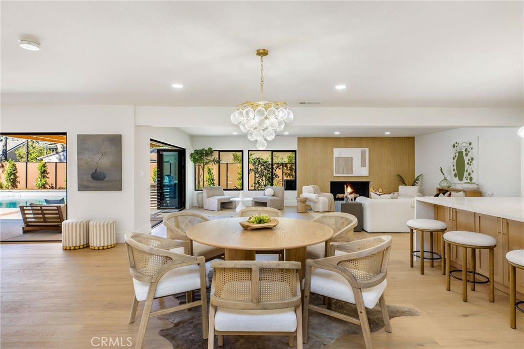 17601 McCormick Street Encino, CA 91316 - Photo 6 of 35