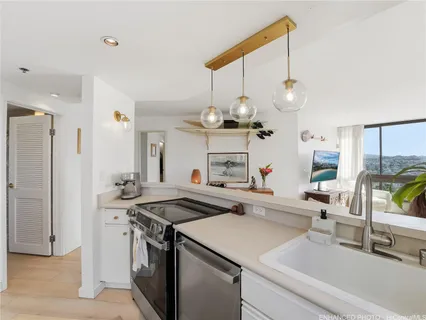 $525,000 | 300 Wai Nani Way, Unit II1817, Honolulu, HI 96815