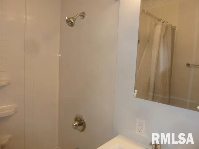 $144,900 | 3014 North Renwood Avenue, Peoria, IL 61604