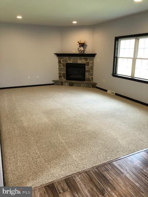 3197 Foxianna Road Middletown, PA 17057 - Photo 16 of 51 Living Room