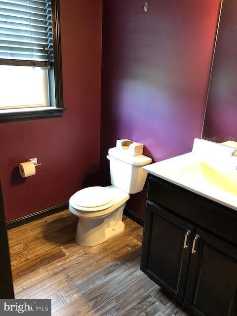 3197 Foxianna Road Middletown, PA 17057 - Photo 24 of 51 Powder Room