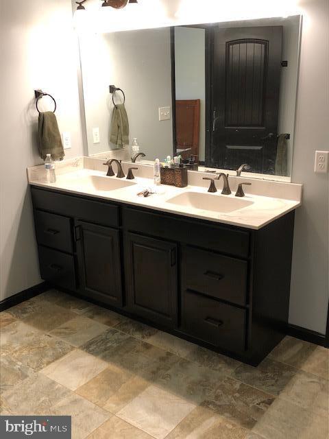 3197 Foxianna Road Middletown, PA 17057 - Photo 34 of 51 Master Bath