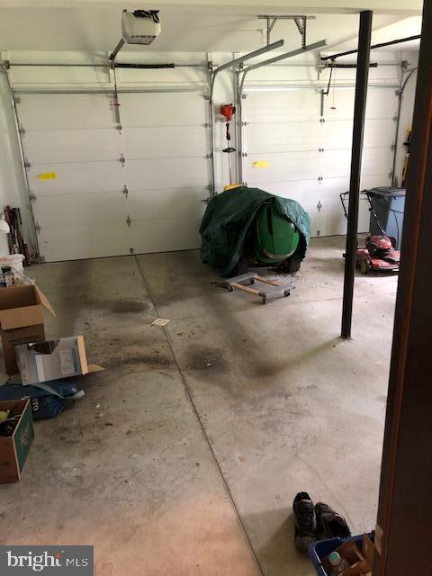 3197 Foxianna Road Middletown, PA 17057 - Photo 51 of 51 Garage