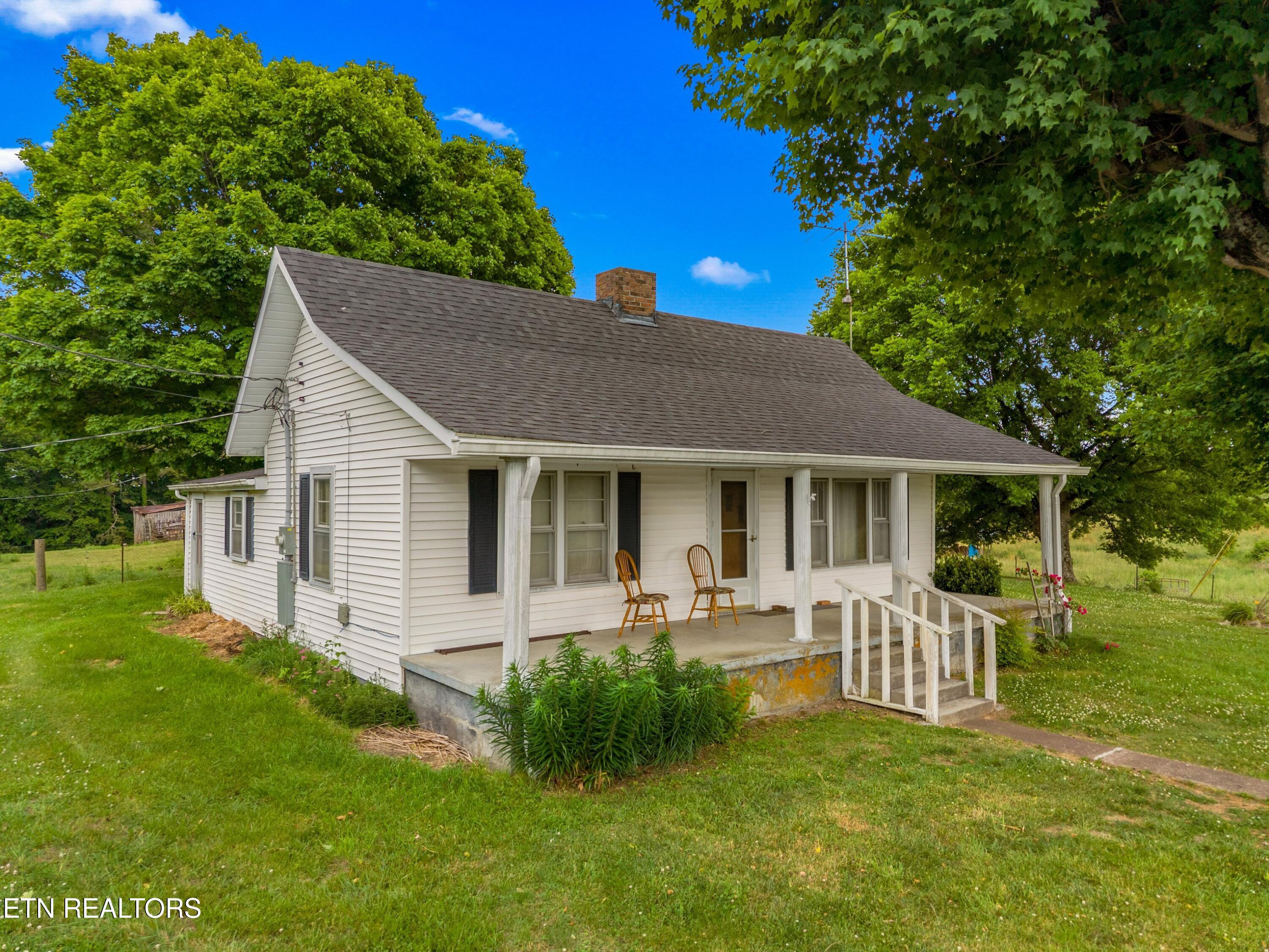 485 Longmire Road Rutledge, TN 37861 - Photo 2 of 28 002-485LongmireRoad-Rutledge-TN-37861-SM