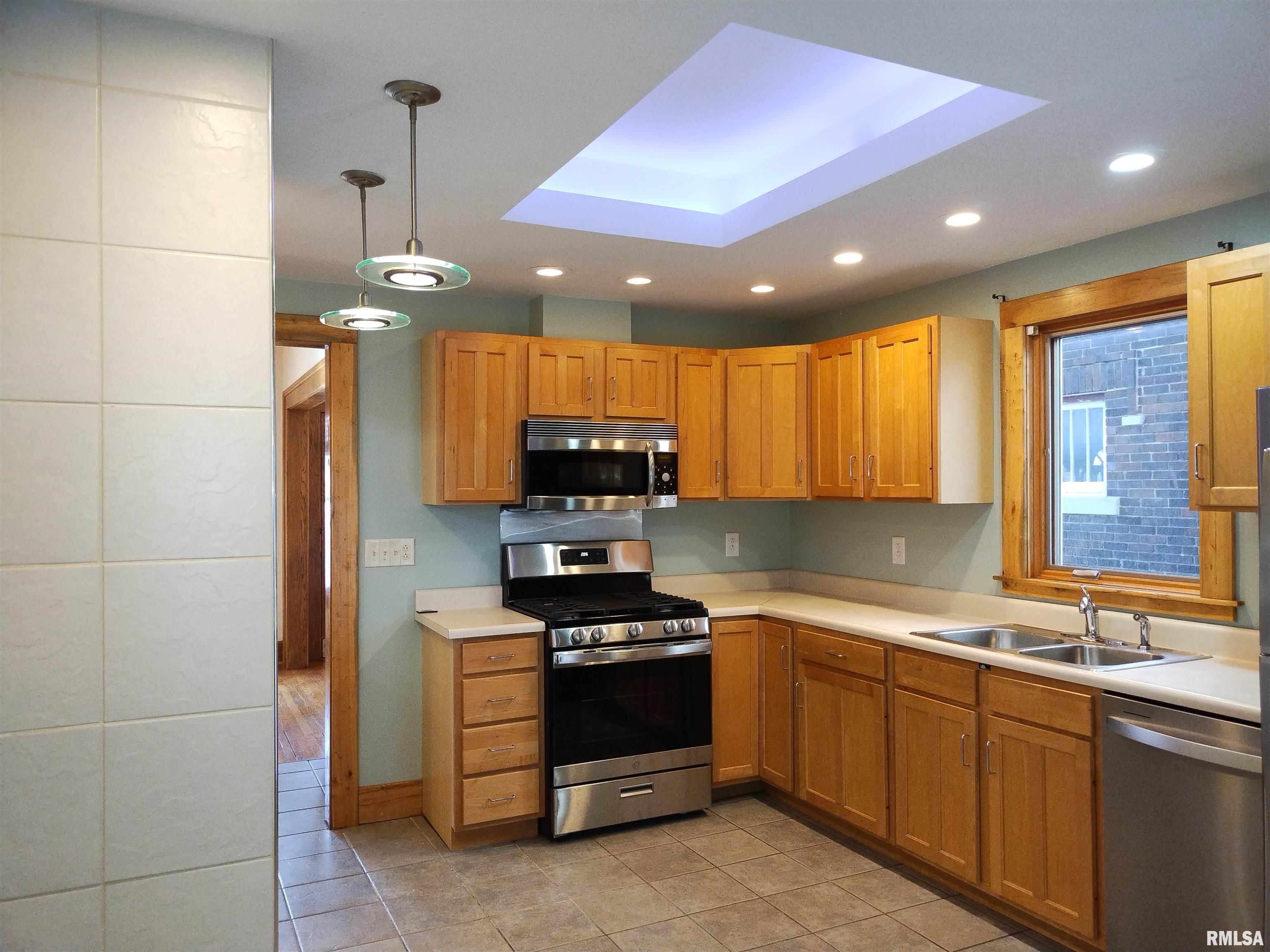 1520 South 4th Street Springfield, IL 62703 - Photo 5 of 19