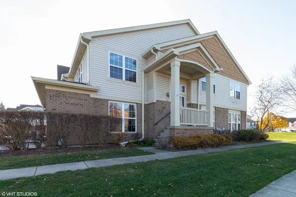 $519,900 | 1227 Georgetown Way, Vernon Hills, IL 60061