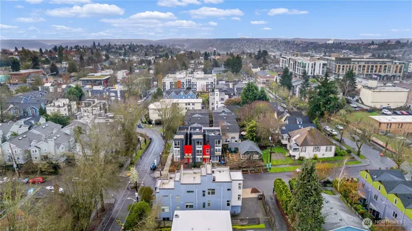 $712,500 | 2514 South Washington Street, Seattle, WA 98144