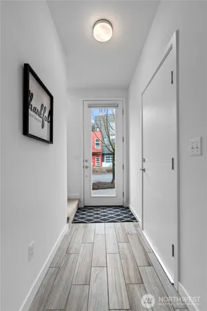 $712,500 | 2514 South Washington Street, Seattle, WA 98144