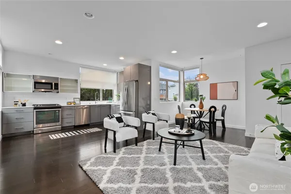 $712,500 | 2514 South Washington Street, Seattle, WA 98144