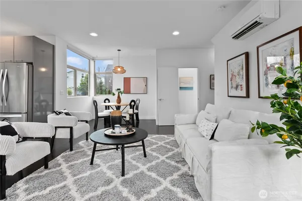 $712,500 | 2514 South Washington Street, Seattle, WA 98144