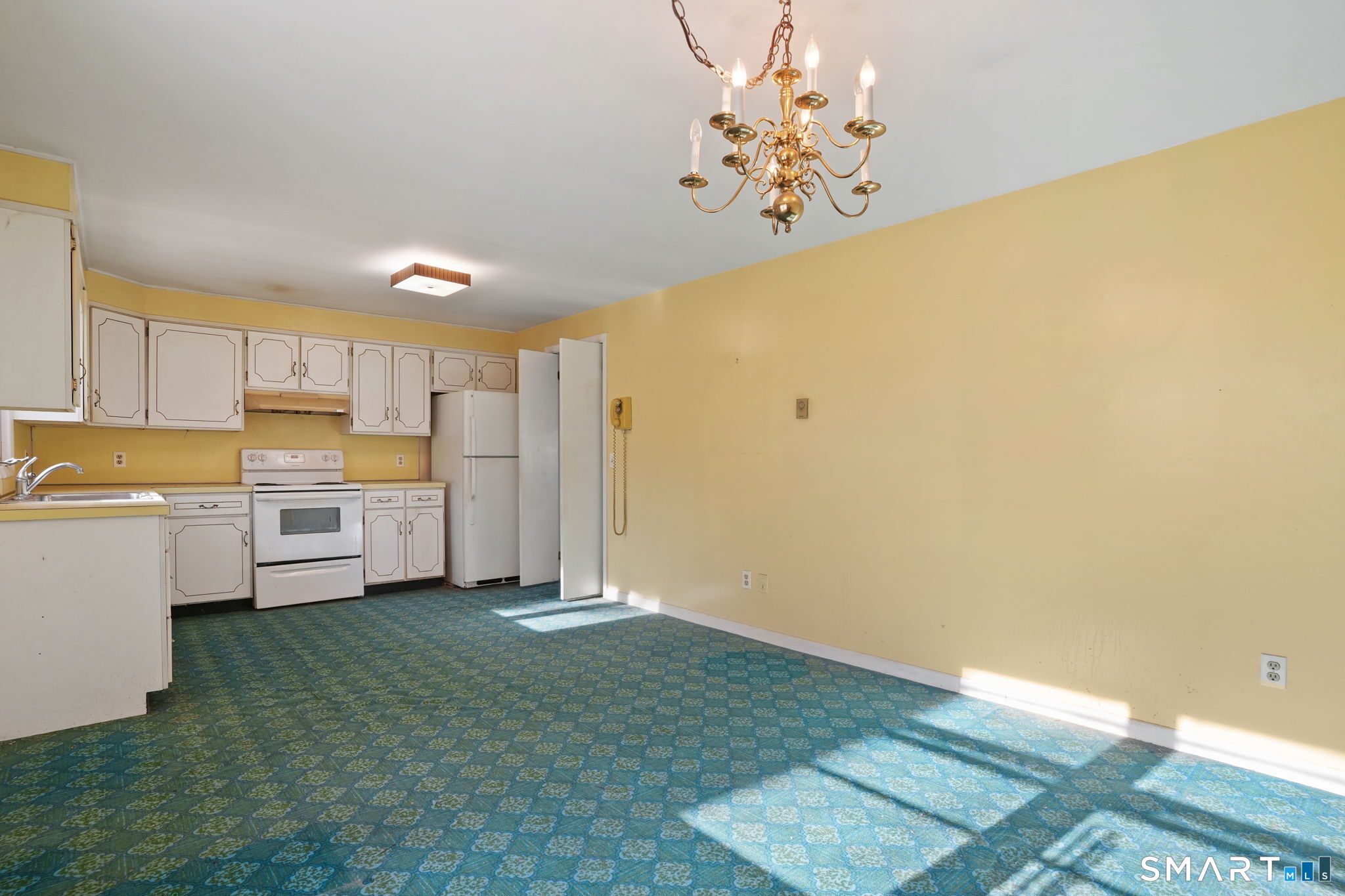 18 Osborne Hill Road Newtown, CT 06482 - Photo 11 of 35