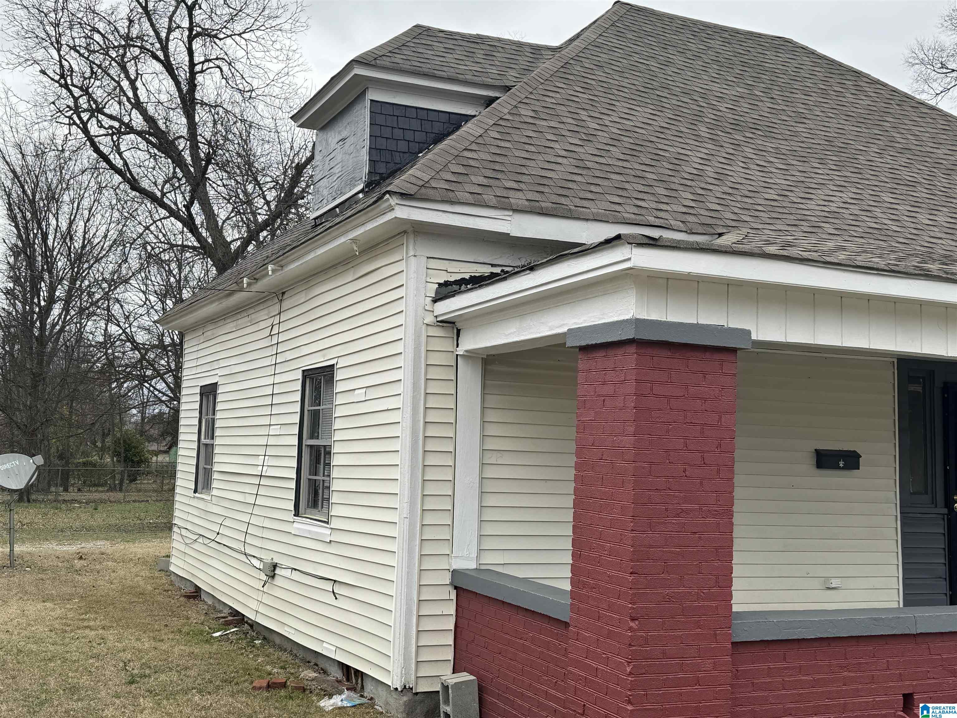 817 12th Street Southwest Birmingham, AL 35211 - Photo 2 of 20