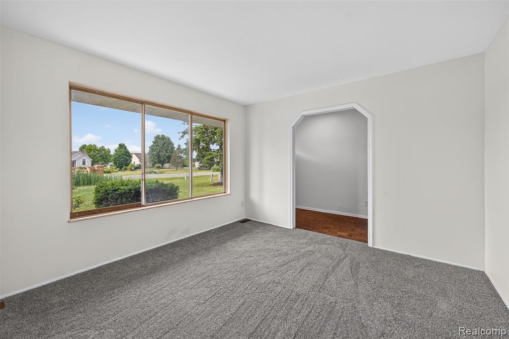 5457 Reid Road Swartz Creek, MI 48473 - Photo 11 of 51 Gallery Image 11