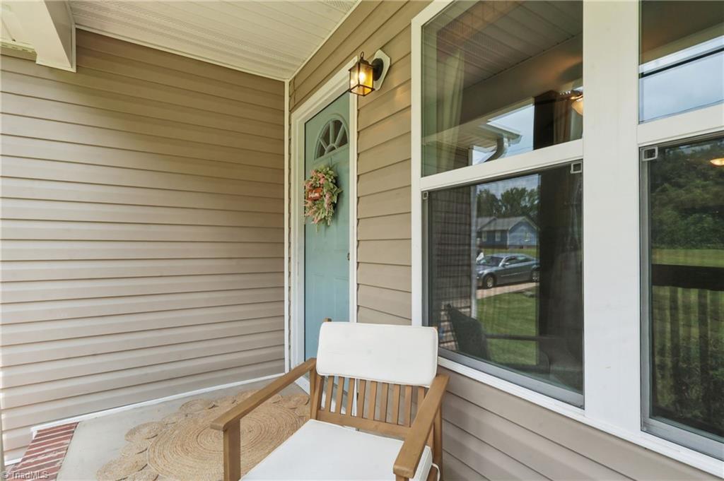 4402 Southern Webbing Mill Road Greensboro, NC 27405 - Photo 2 of 15 Front porch