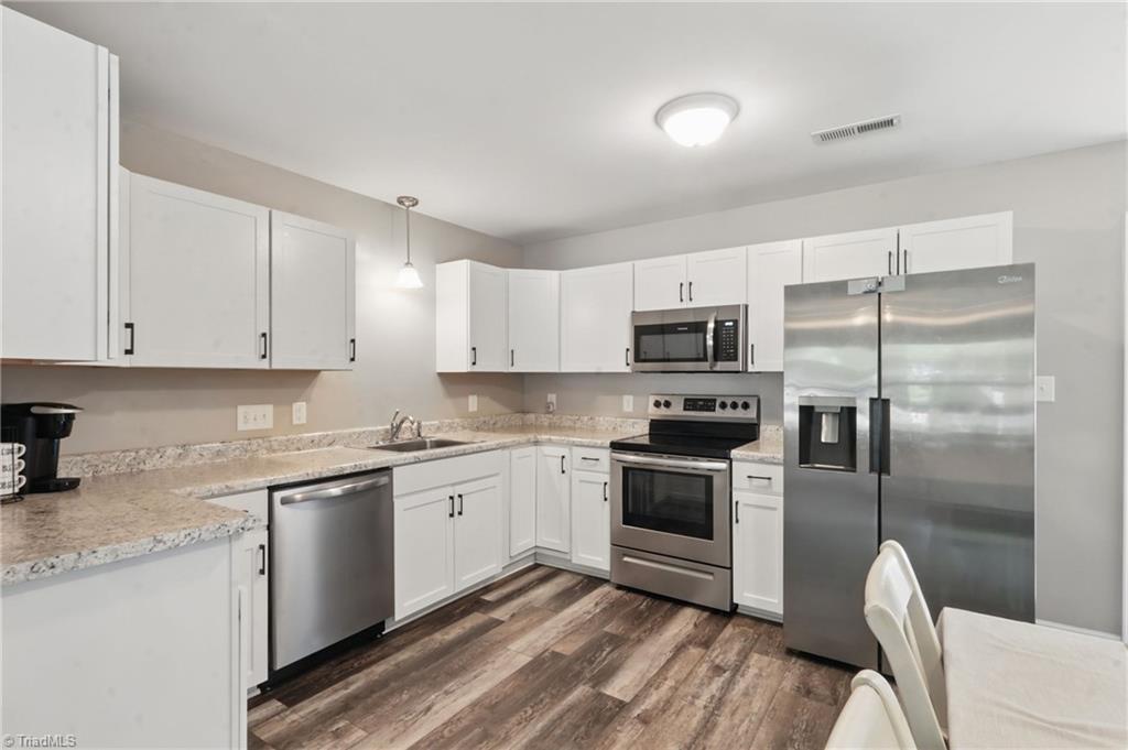 4402 Southern Webbing Mill Road Greensboro, NC 27405 - Photo 5 of 15 Gallery Image 5