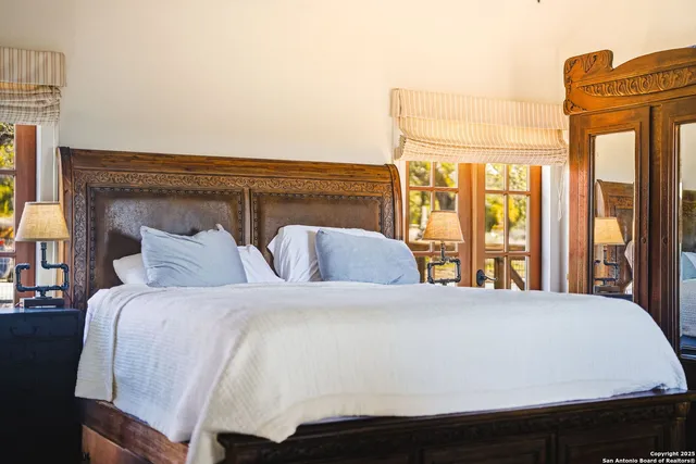 $895,000 | 10700 Farm To Market 32, Fischer, TX 78623