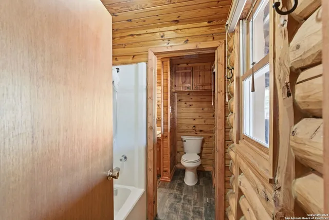 $895,000 | 10700 Farm To Market 32, Fischer, TX 78623