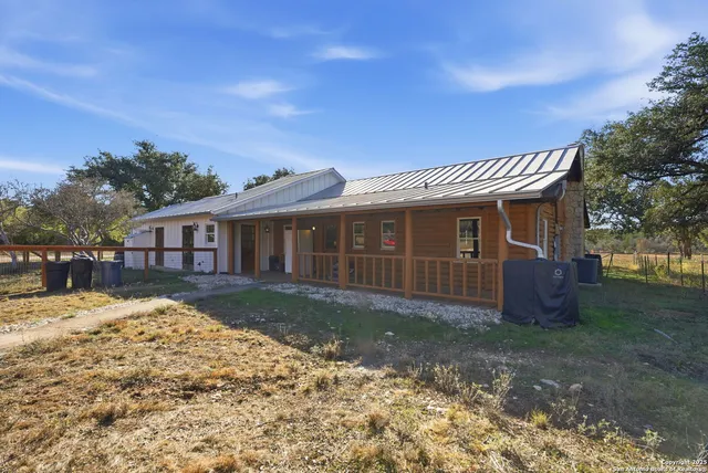 $895,000 | 10700 Farm To Market 32, Fischer, TX 78623
