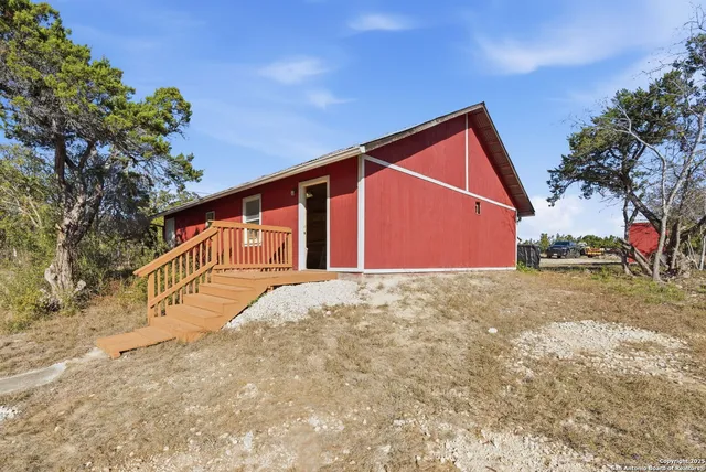 $895,000 | 10700 Farm To Market 32, Fischer, TX 78623