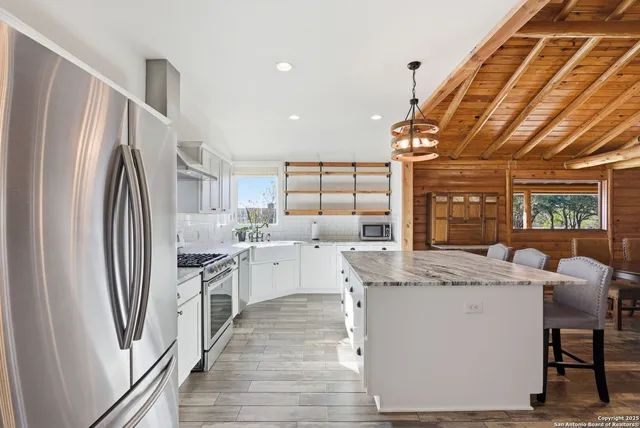 $895,000 | 10700 Farm To Market 32, Fischer, TX 78623