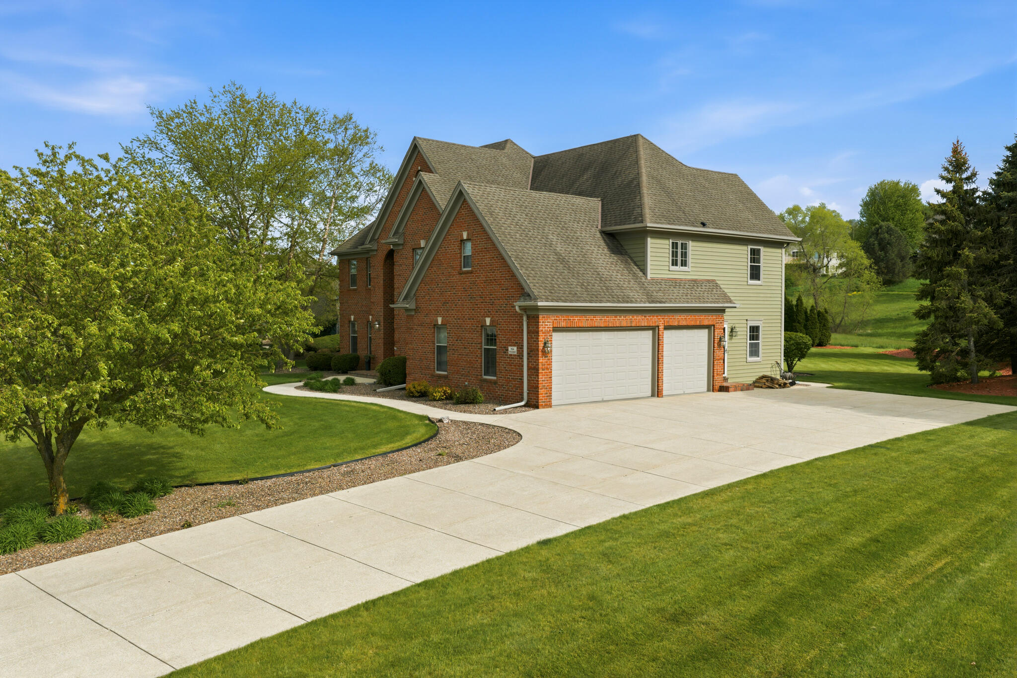 N36W22663 Long Valley Road Pewaukee, WI 53072 - Photo 5 of 61 N36W22663 Long Valley Rd, Pewaukee - Dro