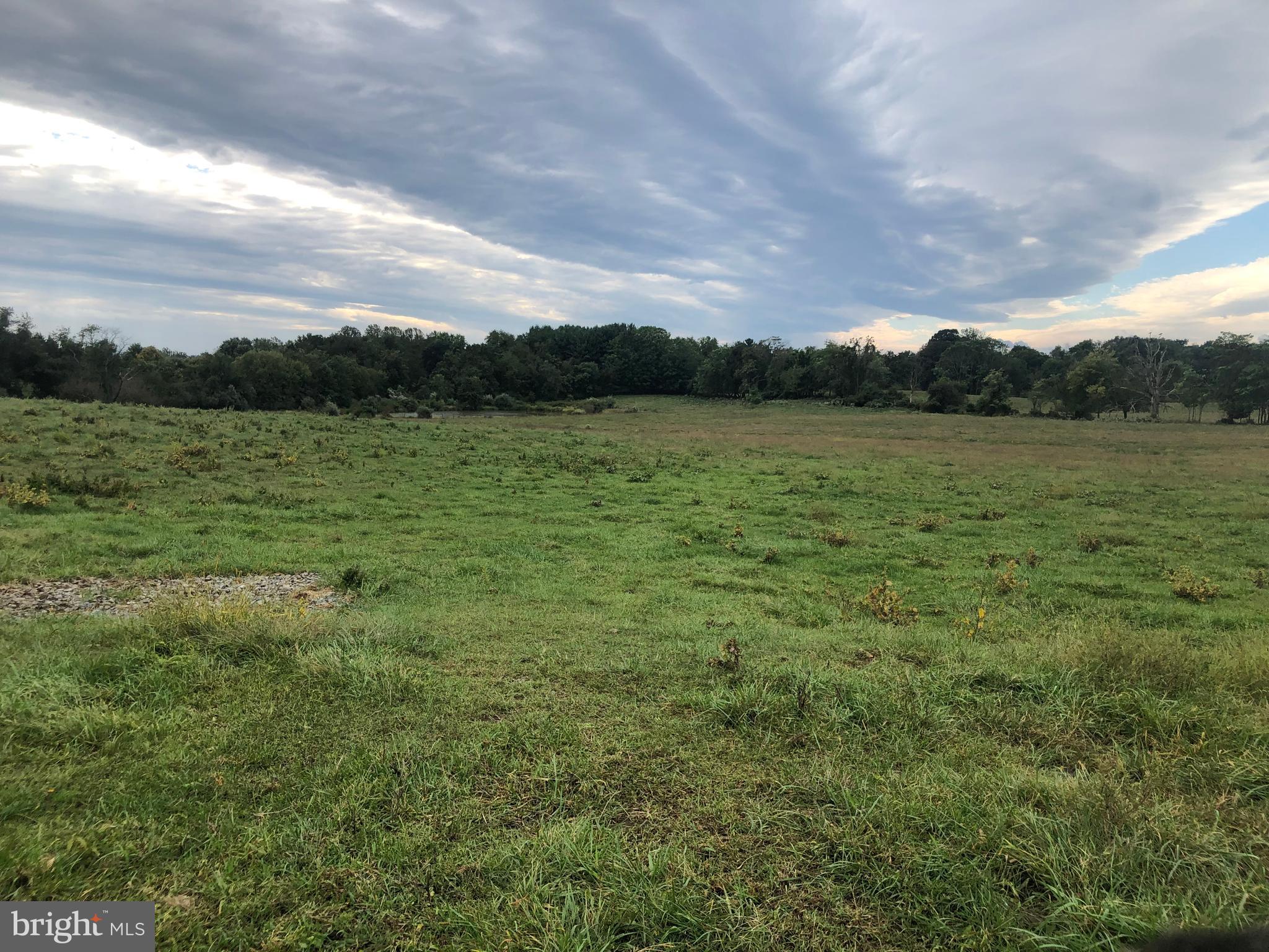 North Fork Road, Purcellville, VA 20132 Compass