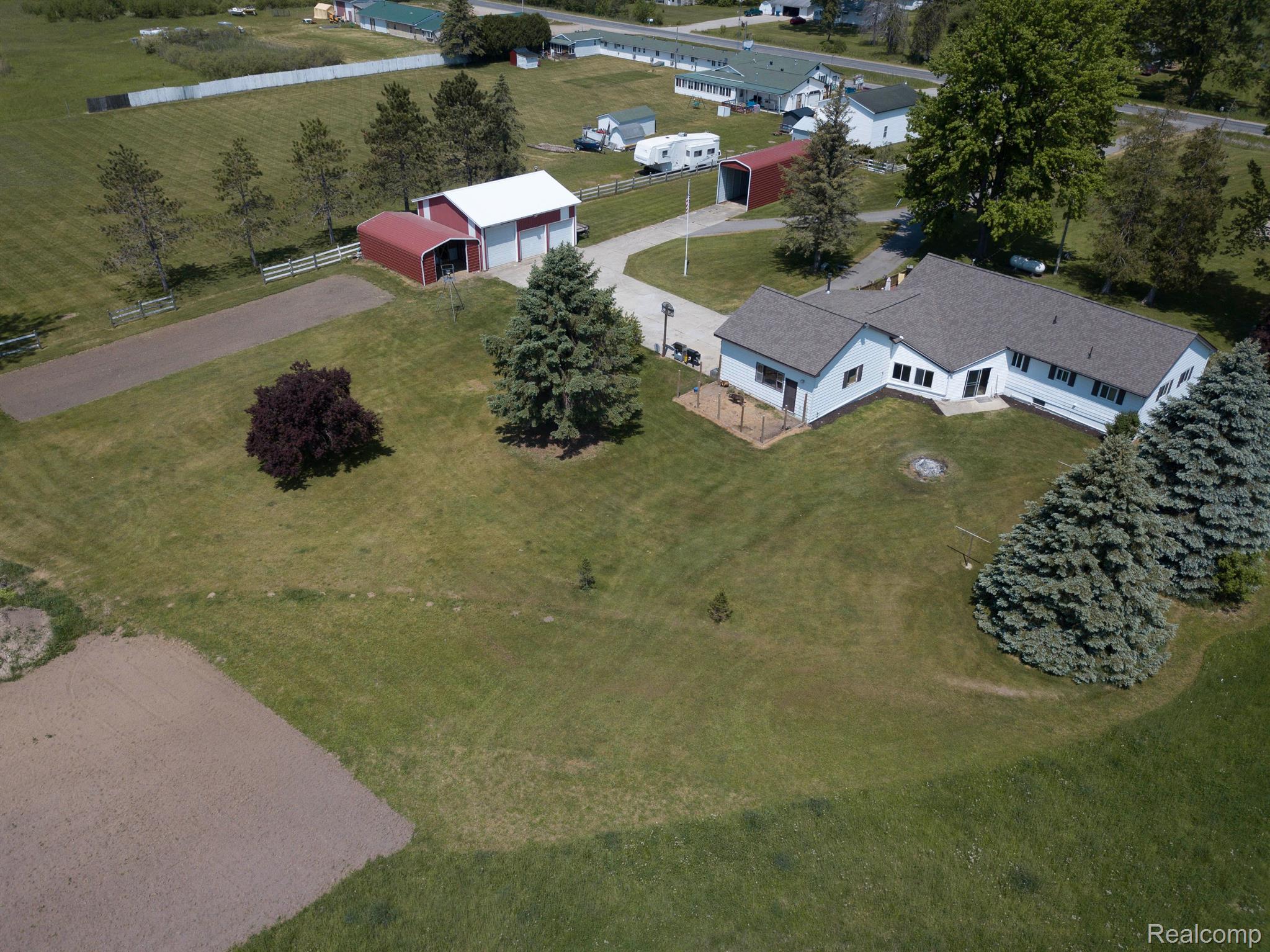 3960 Estey Road Rhodes, MI 48652 - Photo 63 of 71 Gallery Image 63