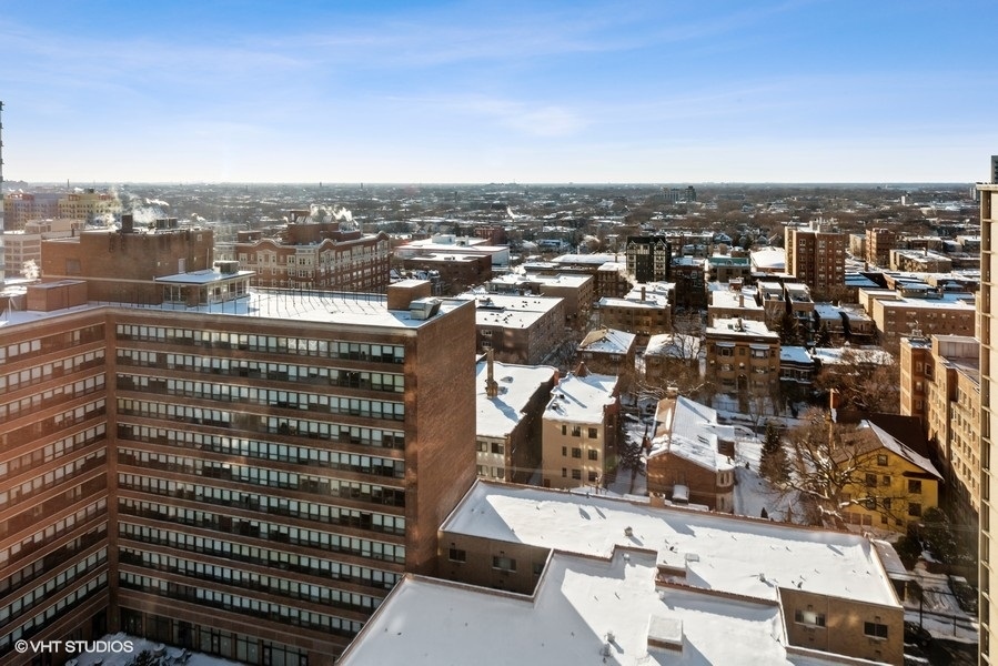 5701 North Sheridan Road, Unit 19B Chicago, IL 60660 - Photo 14 of 17 an aerial view of a city