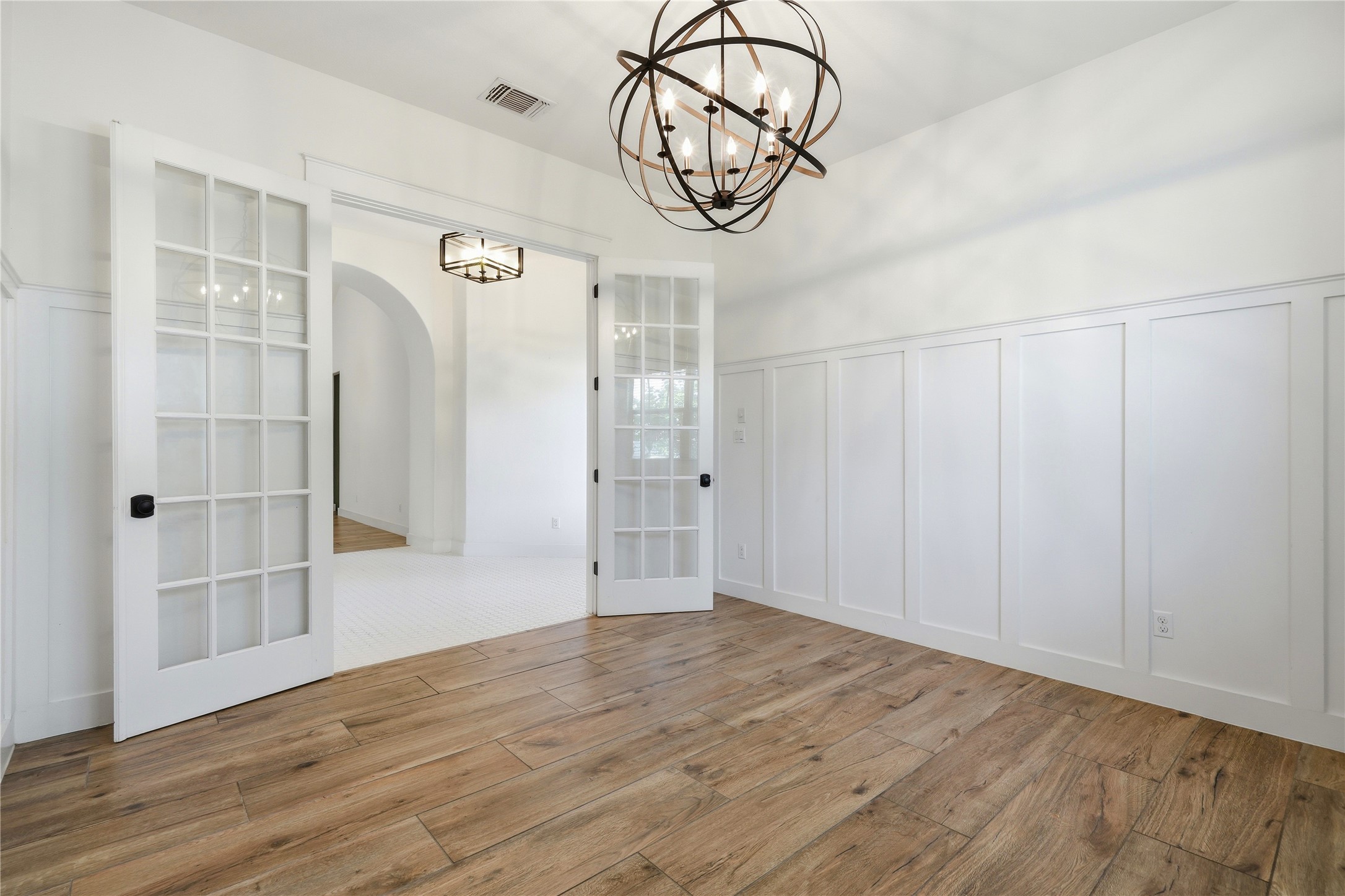 70 Santa Maria Street Georgetown, TX 78628 - Photo 8 of 35