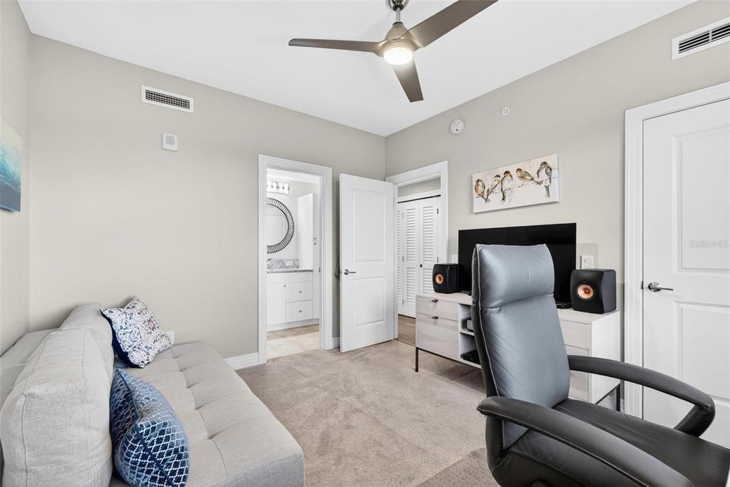 1325 Snell Isle Boulevard Northeast, Unit 302 St. Petersburg, FL 33704 - Photo 30 of 62
